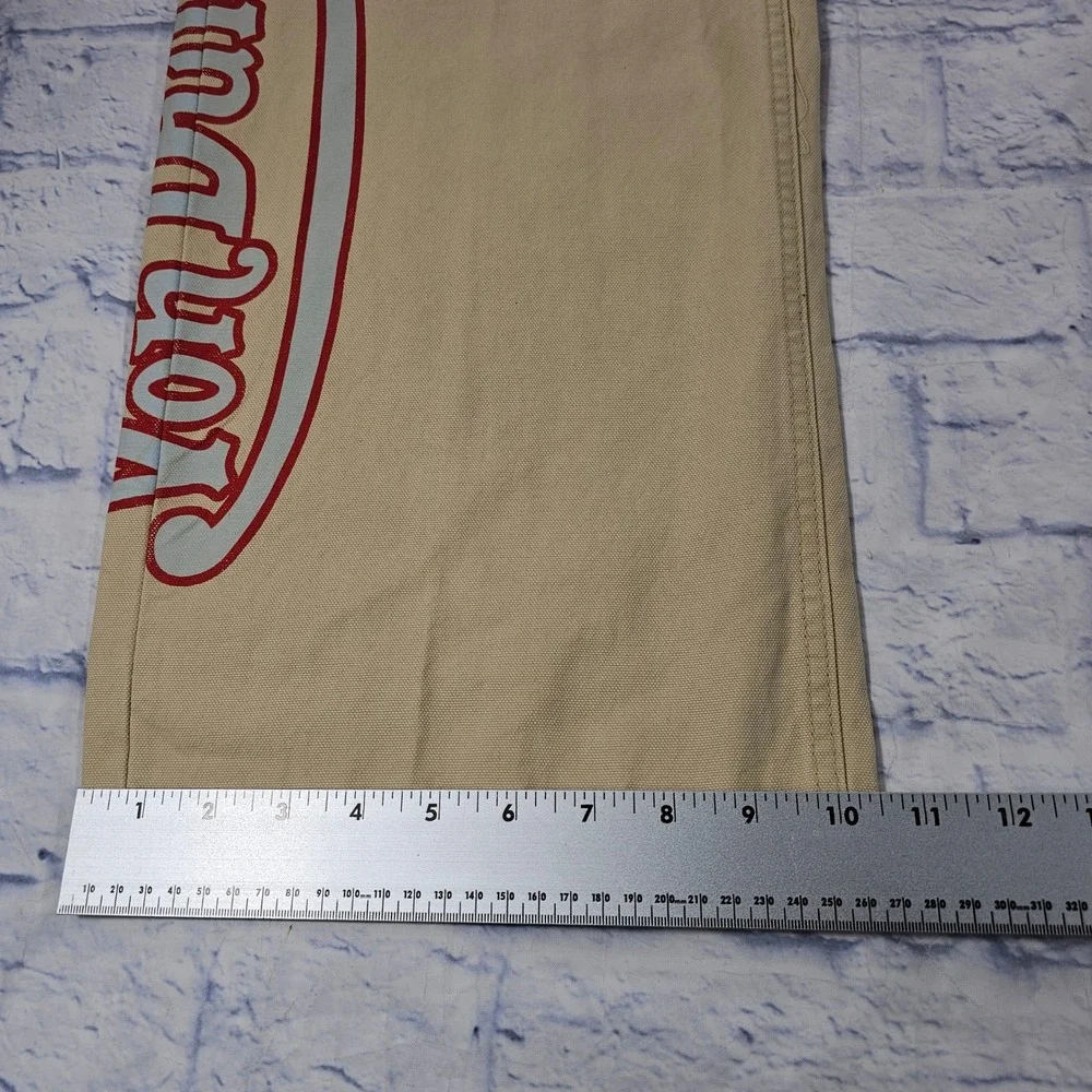 Von Dutch step into
